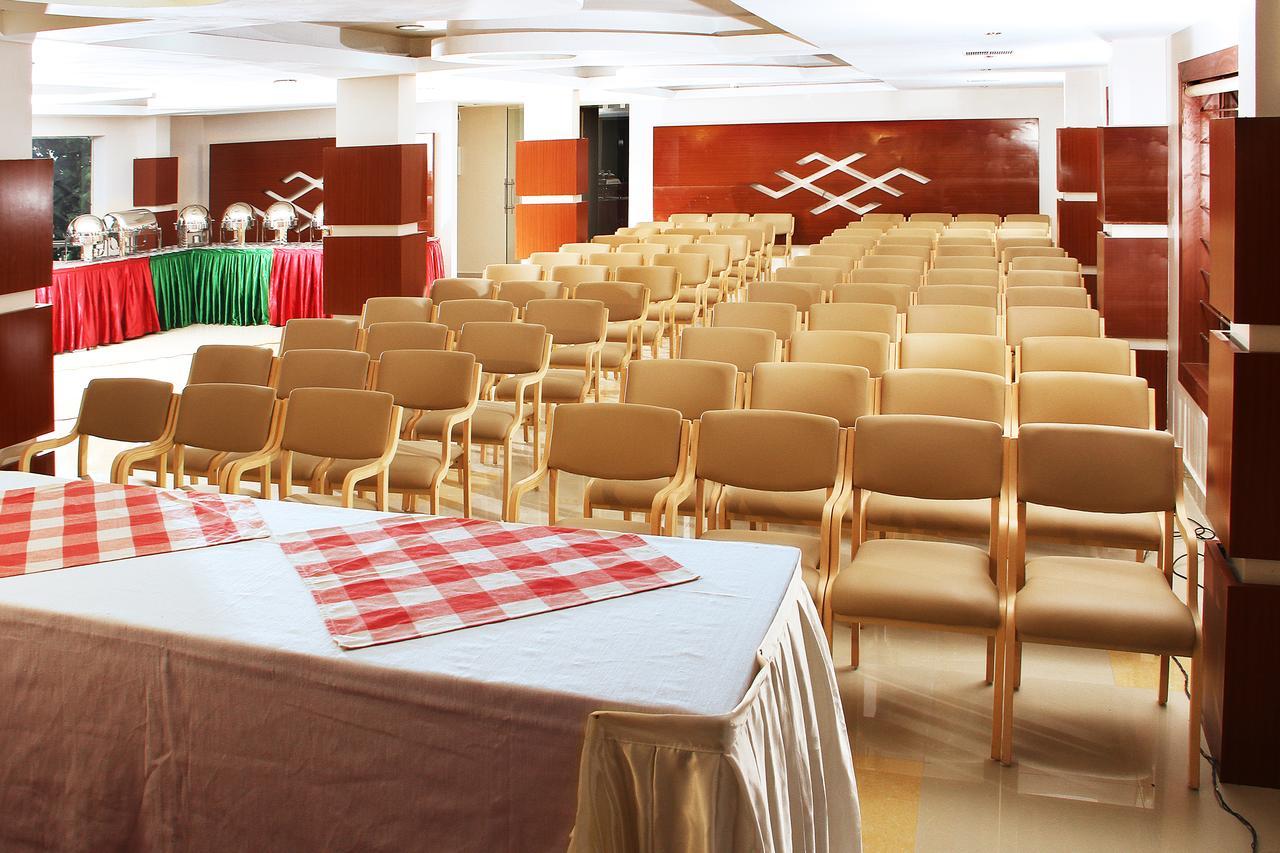 Hotel Polariz Parassinikkadavu Zewnętrze zdjęcie